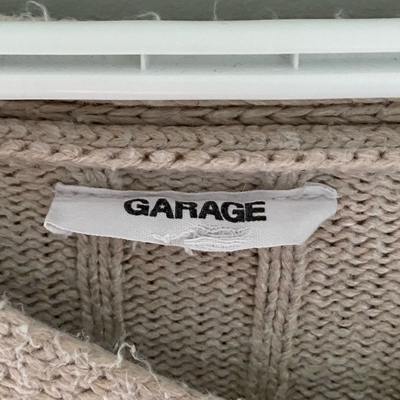 Beige Garage crop top - Picture 4 of 4